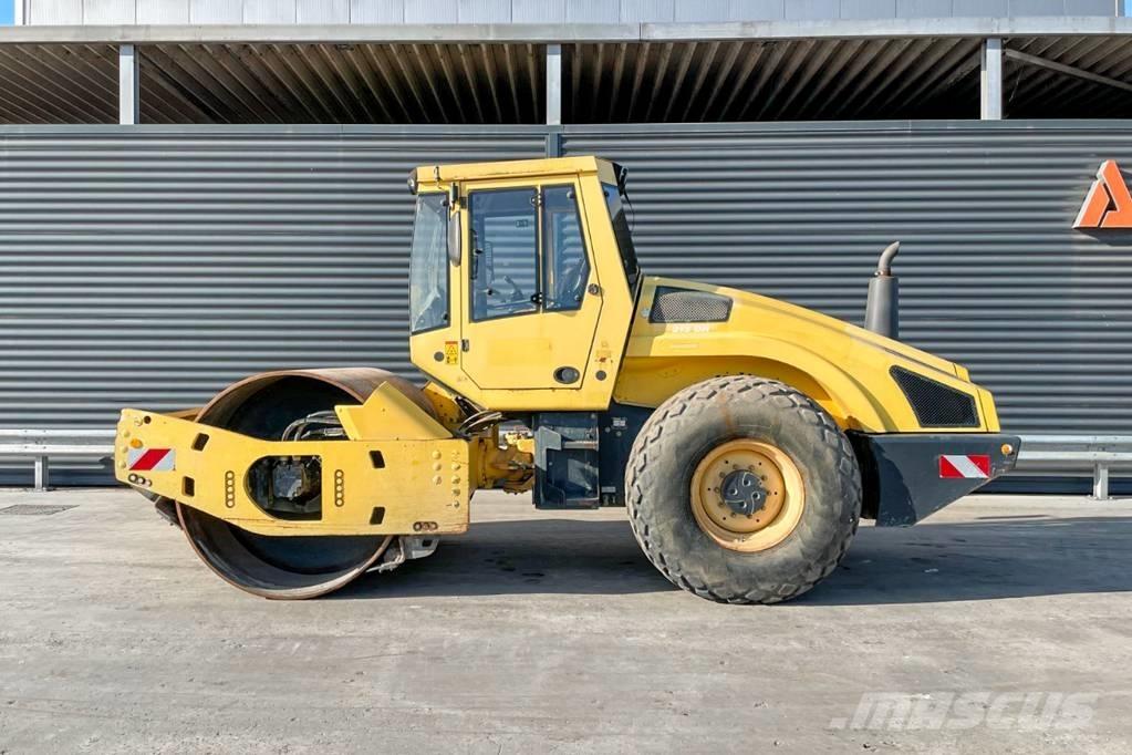 Bomag BW 213 DH-4 Rouleaux monocylindre