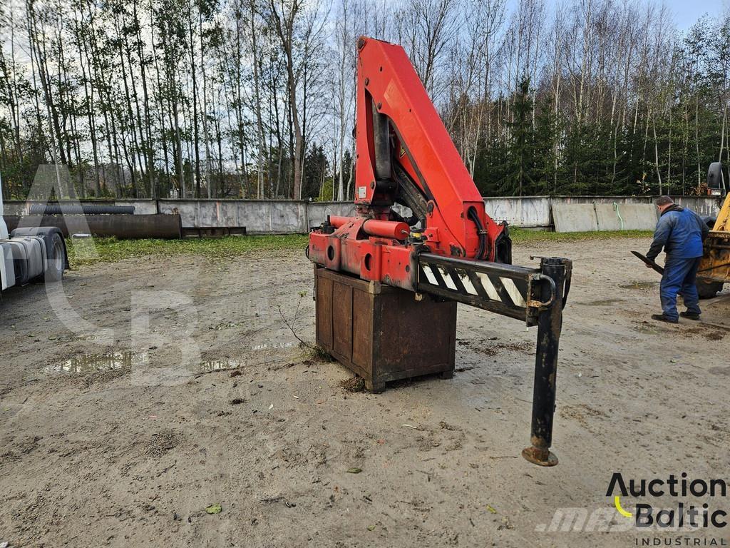 Palfinger PK 12000 Camion plateau ridelle avec grue