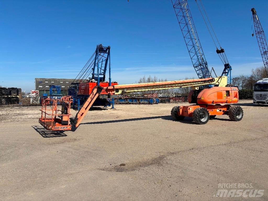 JLG 860 SJ Nacelles télescopiques