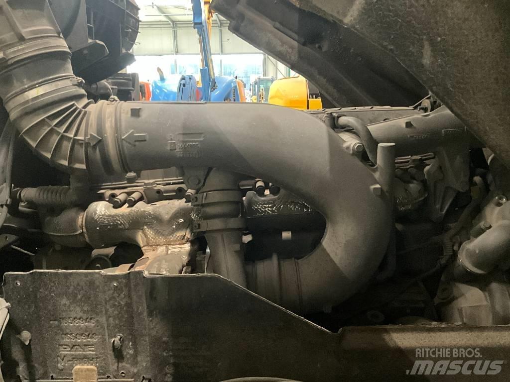 DAF CF 85.360 Camion plateau