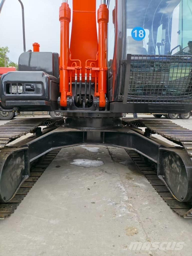 Hitachi ZX 120 Pelle sur chenilles