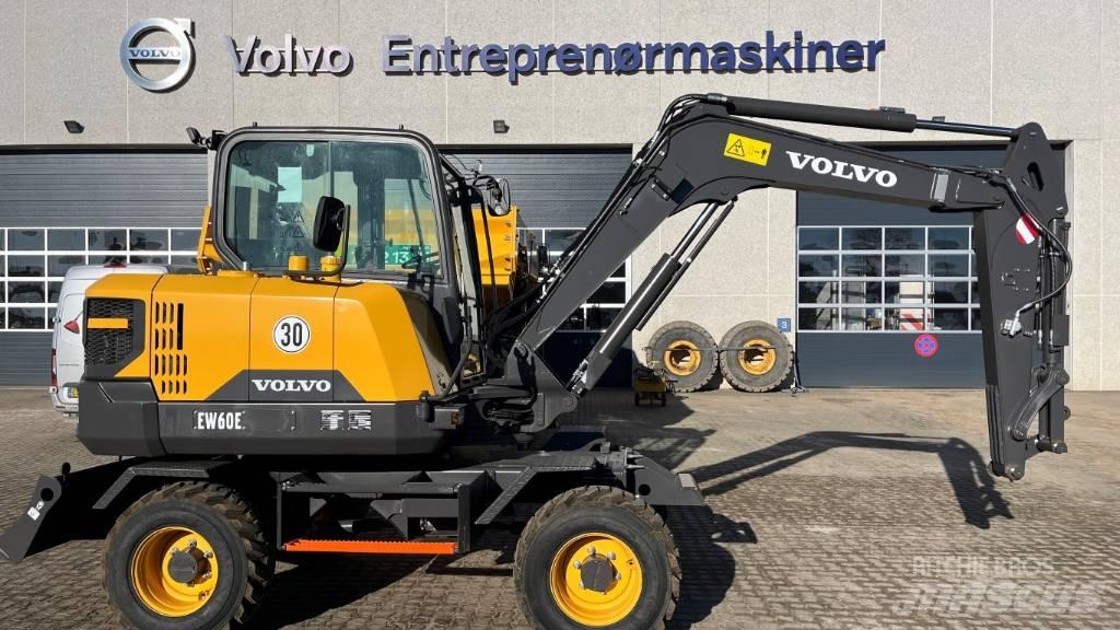 Volvo EW60E Pelle sur pneus