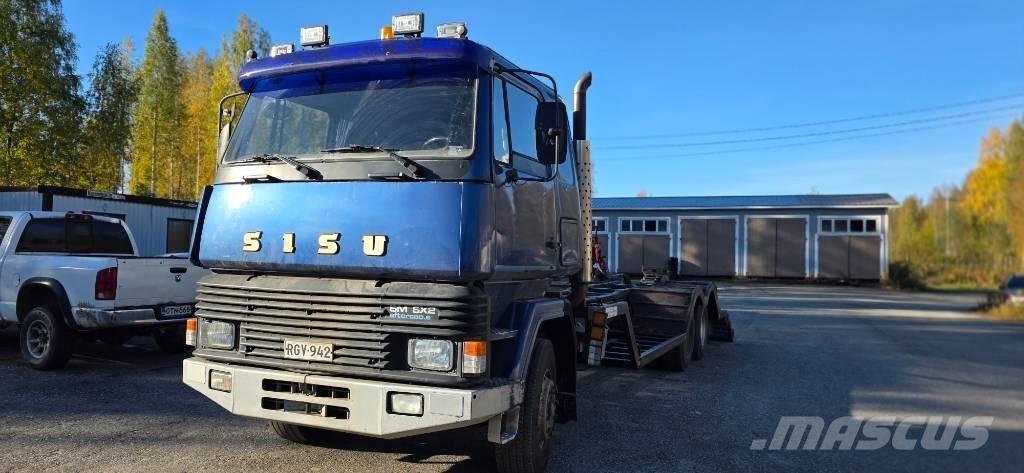 Sisu SM 300 Camions de transport de machines forestières