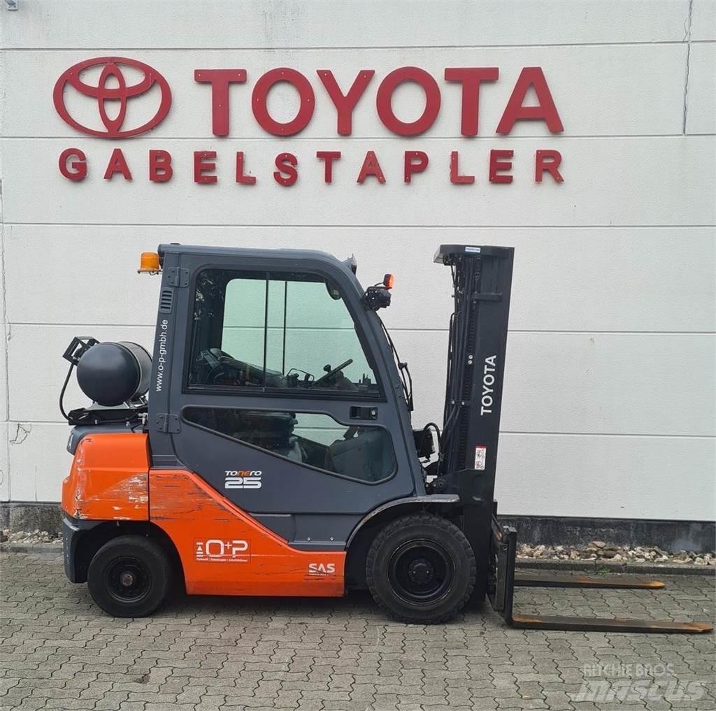 Toyota 02-8FGF25 Chariots GPL