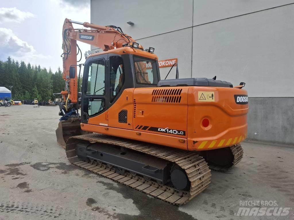 Doosan DX 140 LC Pelle sur chenilles