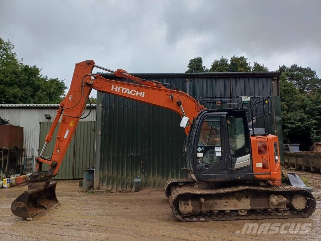 Hitachi ZX 135 US-6 Pelle sur chenilles