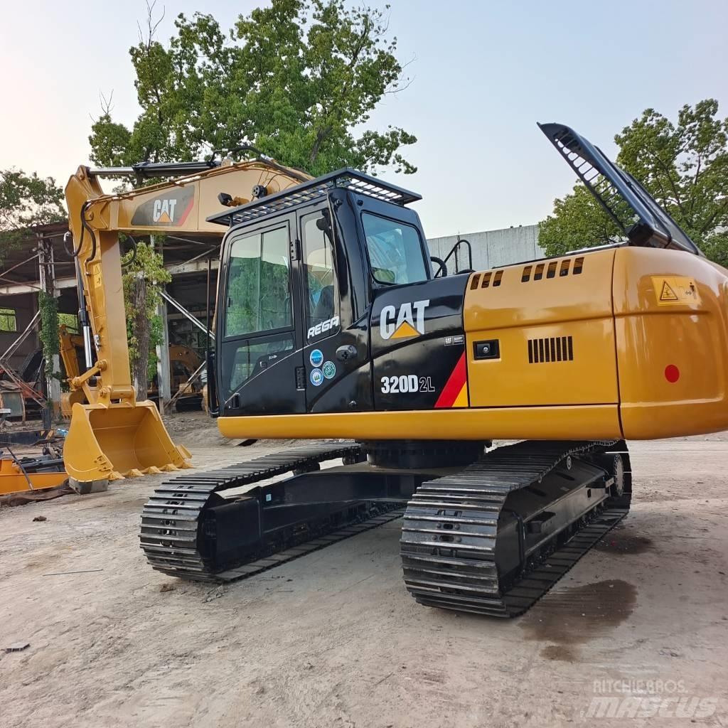 CAT 320D Pelle sur chenilles