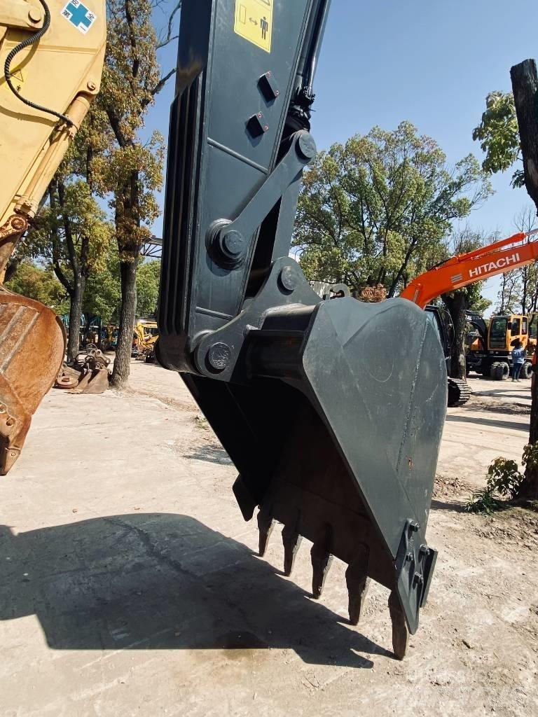 Volvo EC210DL Pelle sur chenilles