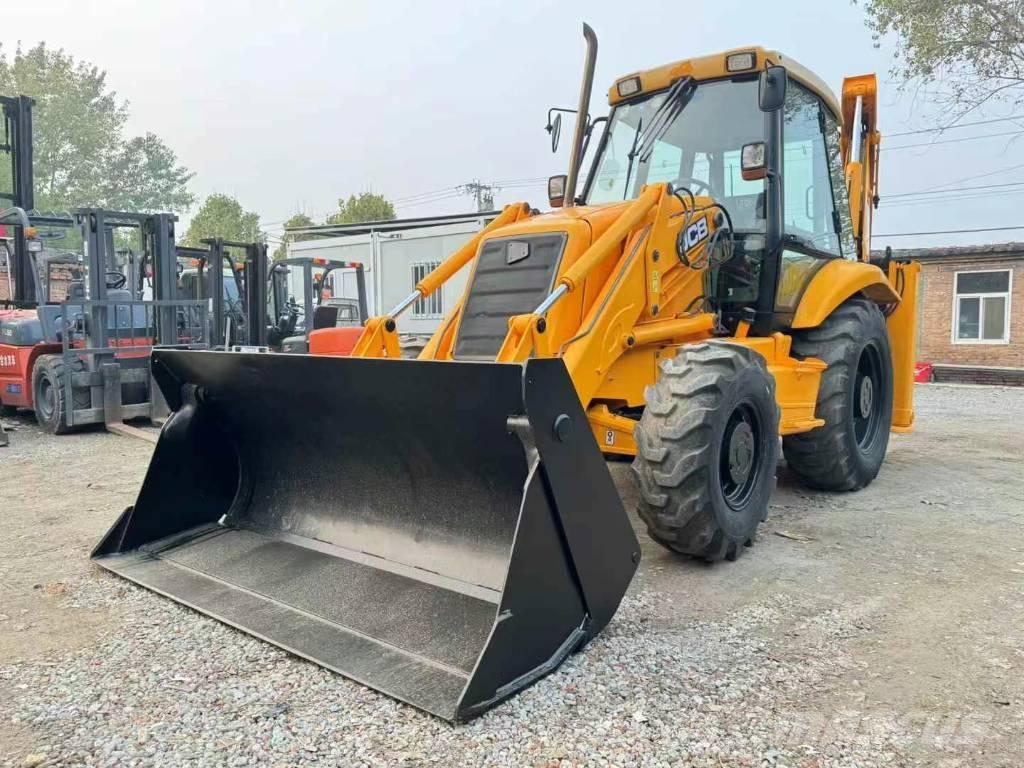 JCB 3CX Tractopelle