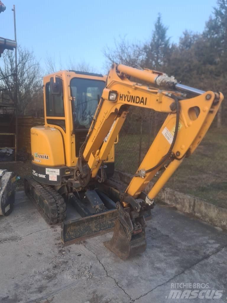 Hyundai R25Z-9 AK Mini pelle < 7t