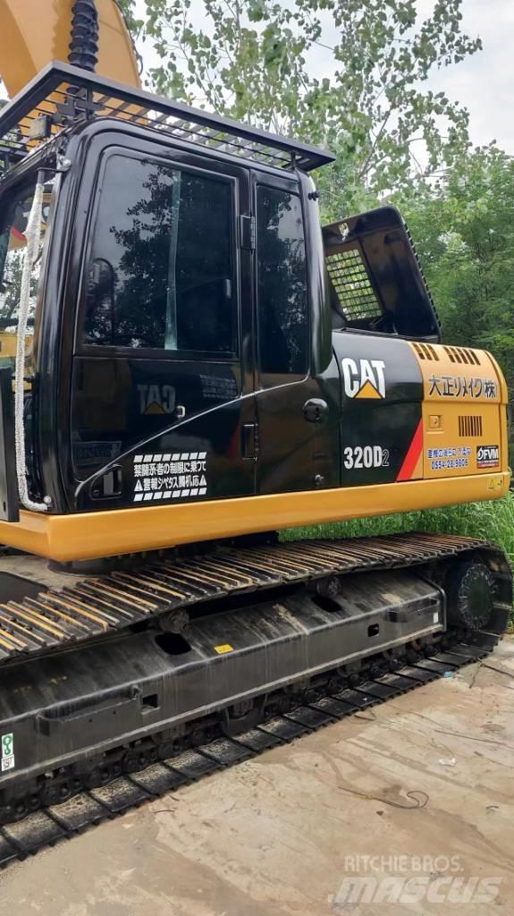 CAT 320D2 Pelle sur chenilles