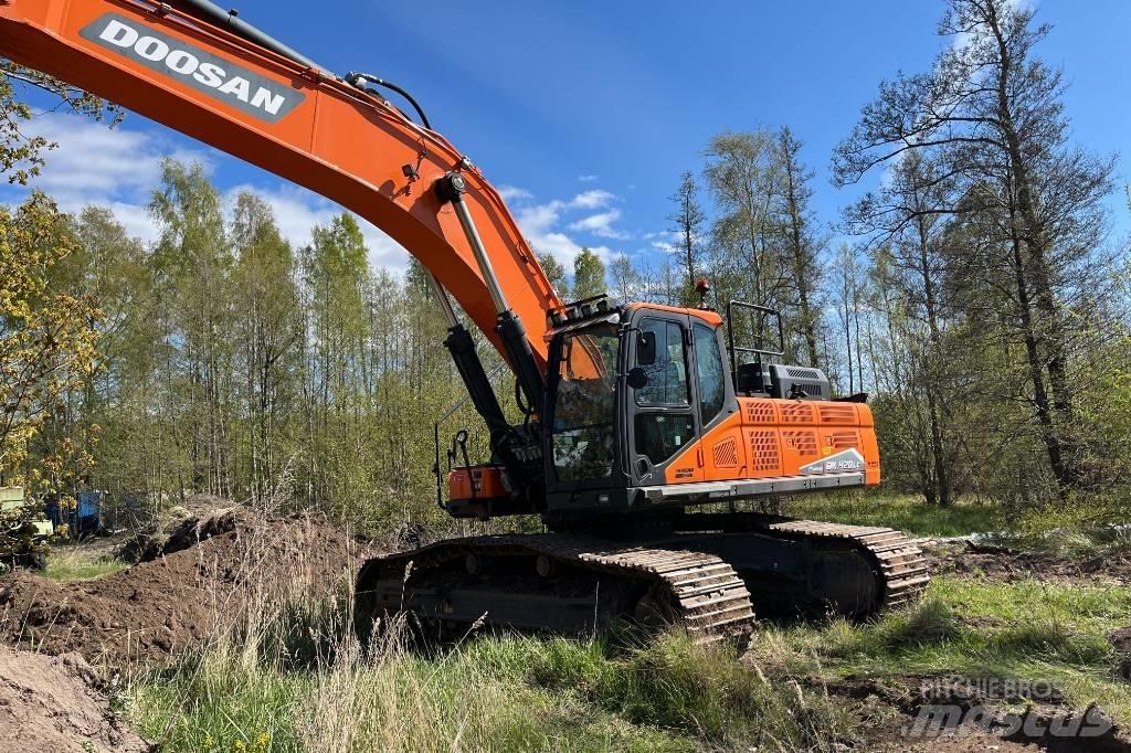 Doosan DX 420 LC Pelle sur chenilles