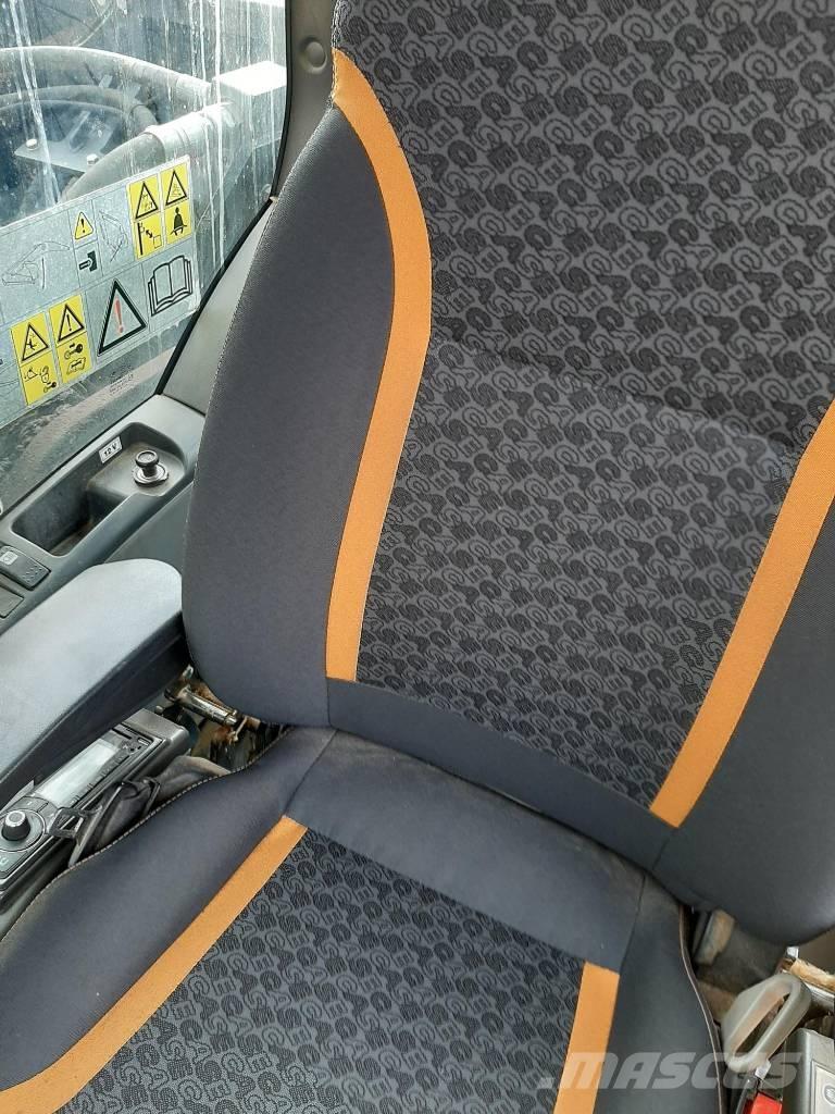 CASE CX 300 D Manutention - Autres