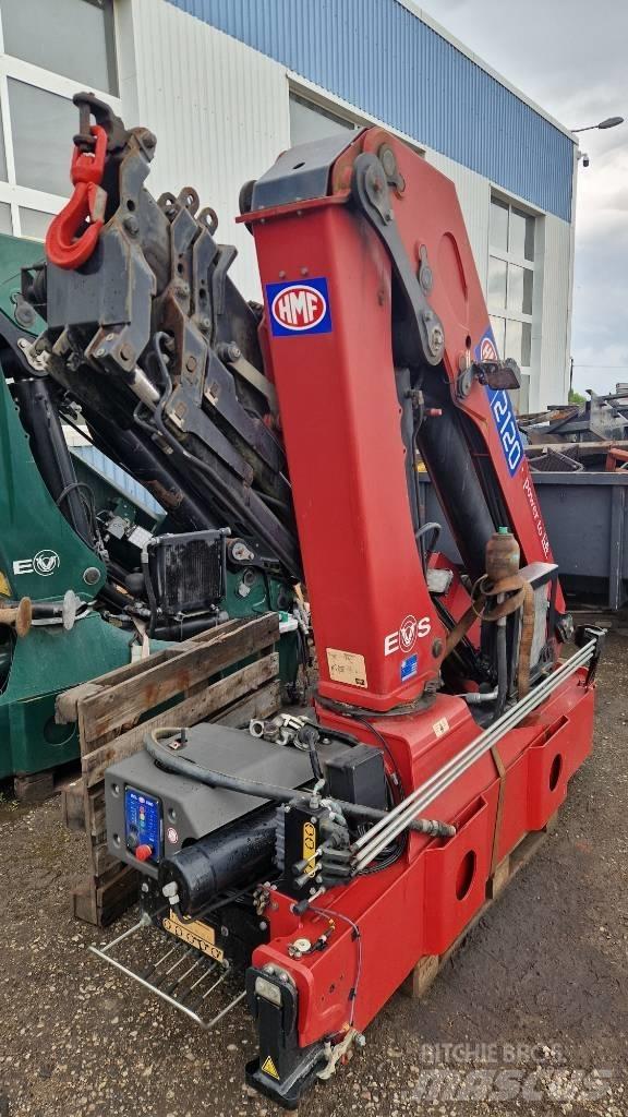HMF 2120K4  700 hours Grue auxiliaire