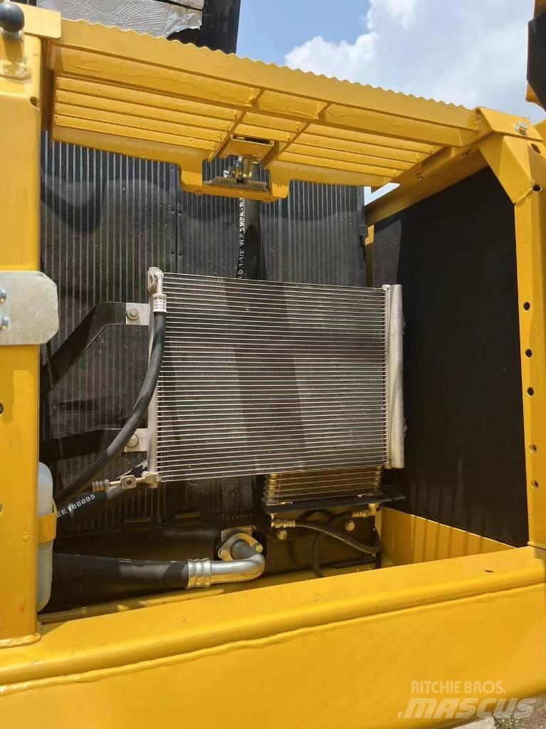 Komatsu PC 240-8 Pelle sur chenilles
