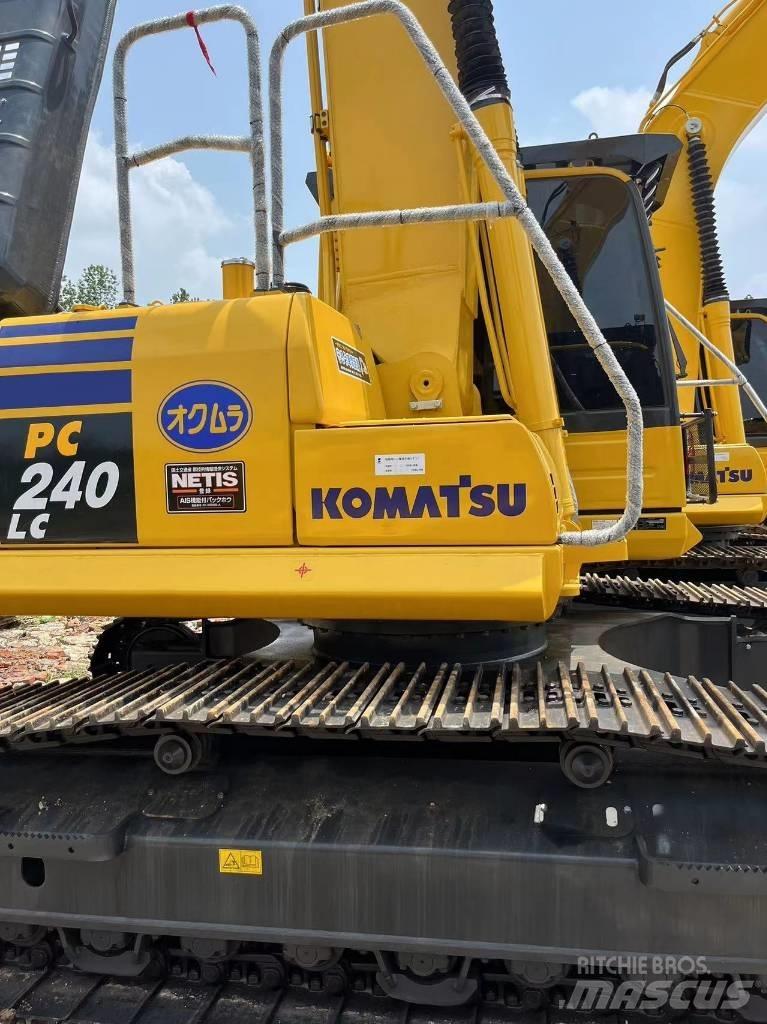 Komatsu PC 240-8 Pelle sur chenilles