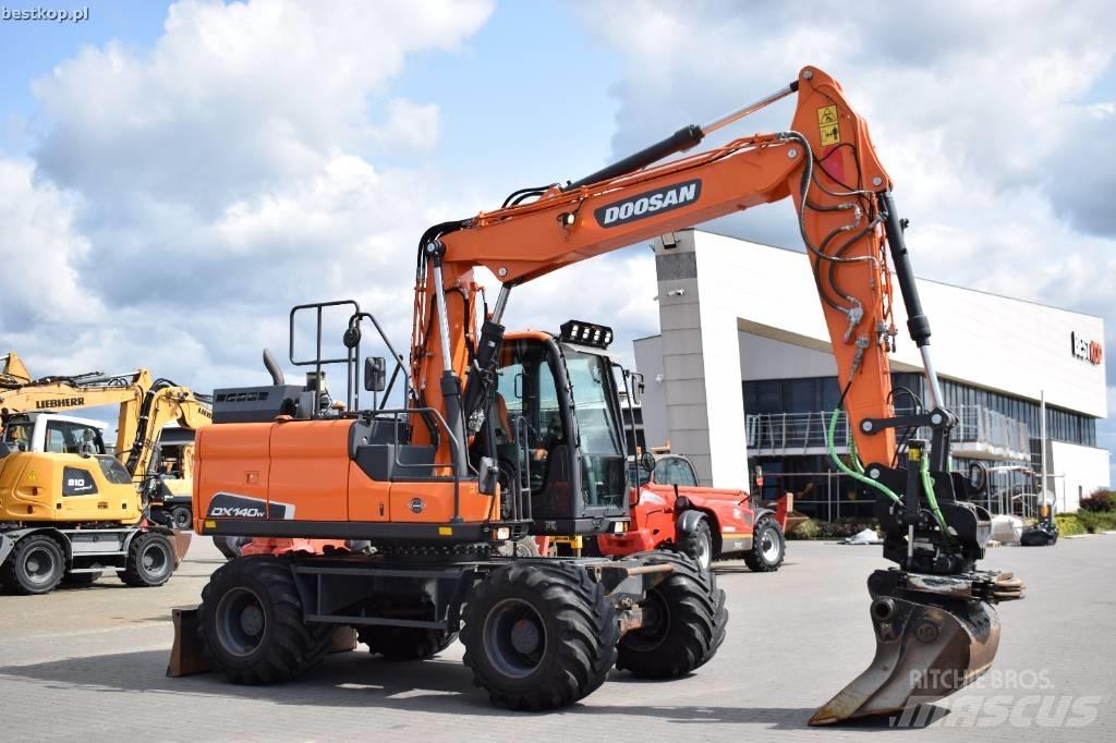 Doosan DX 140 W-5 Pelle sur pneus