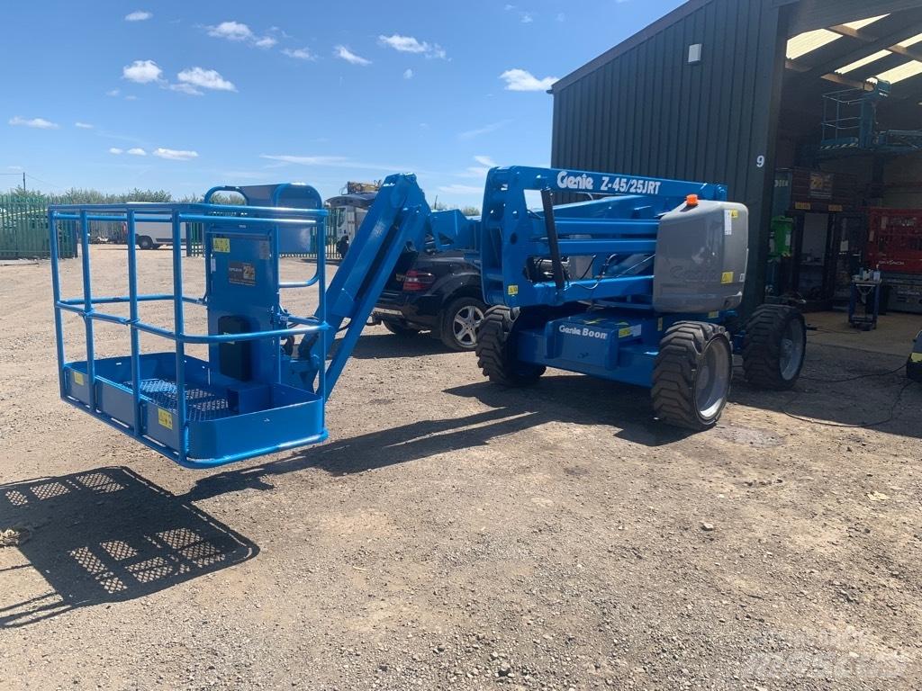 Genie Z 45/25 J RT Nacelles articulées