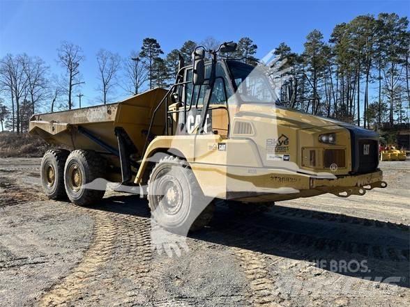 CAT 725C2 Tombereau articulé