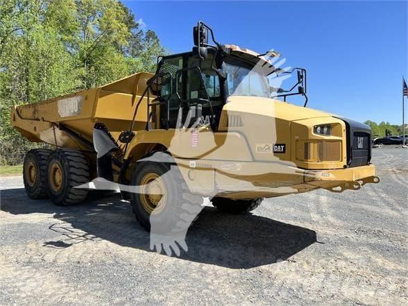 CAT 730 Tombereau articulé