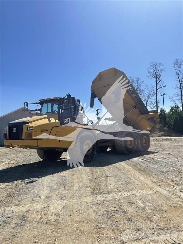 CAT 745 Tombereau articulé