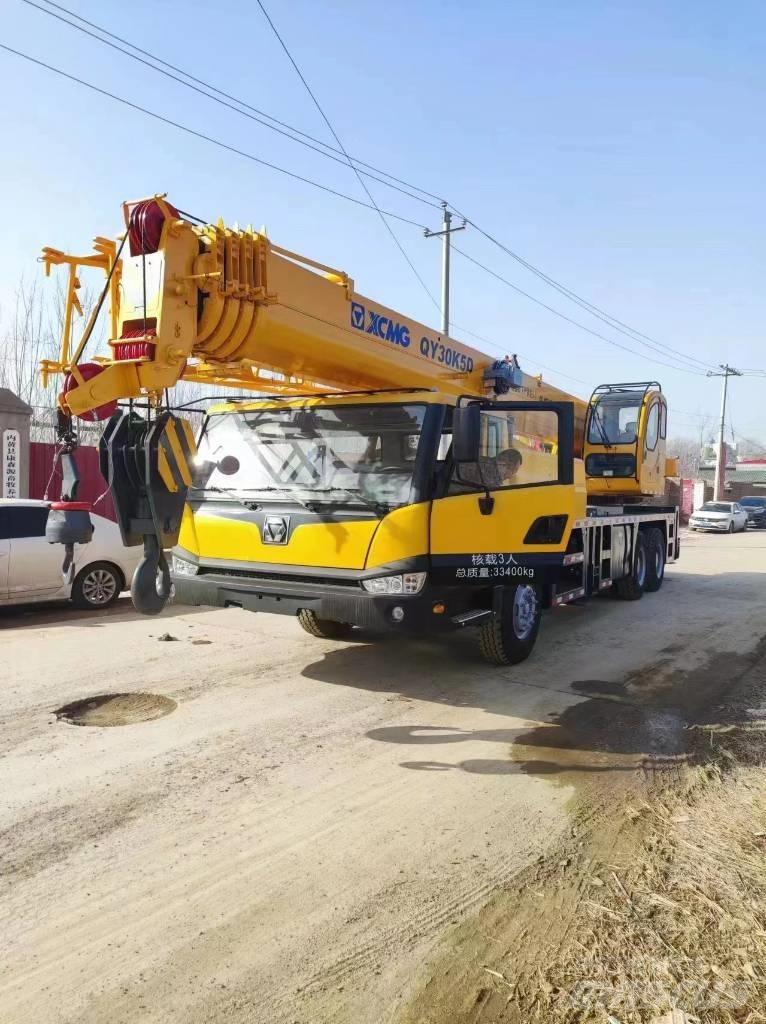 XCMG QY30T Grues tout terrain