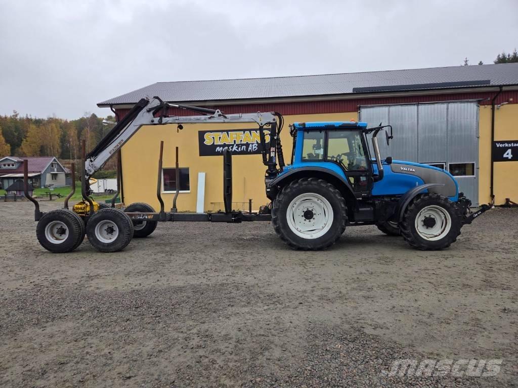 Valtra M 120 Tracteur