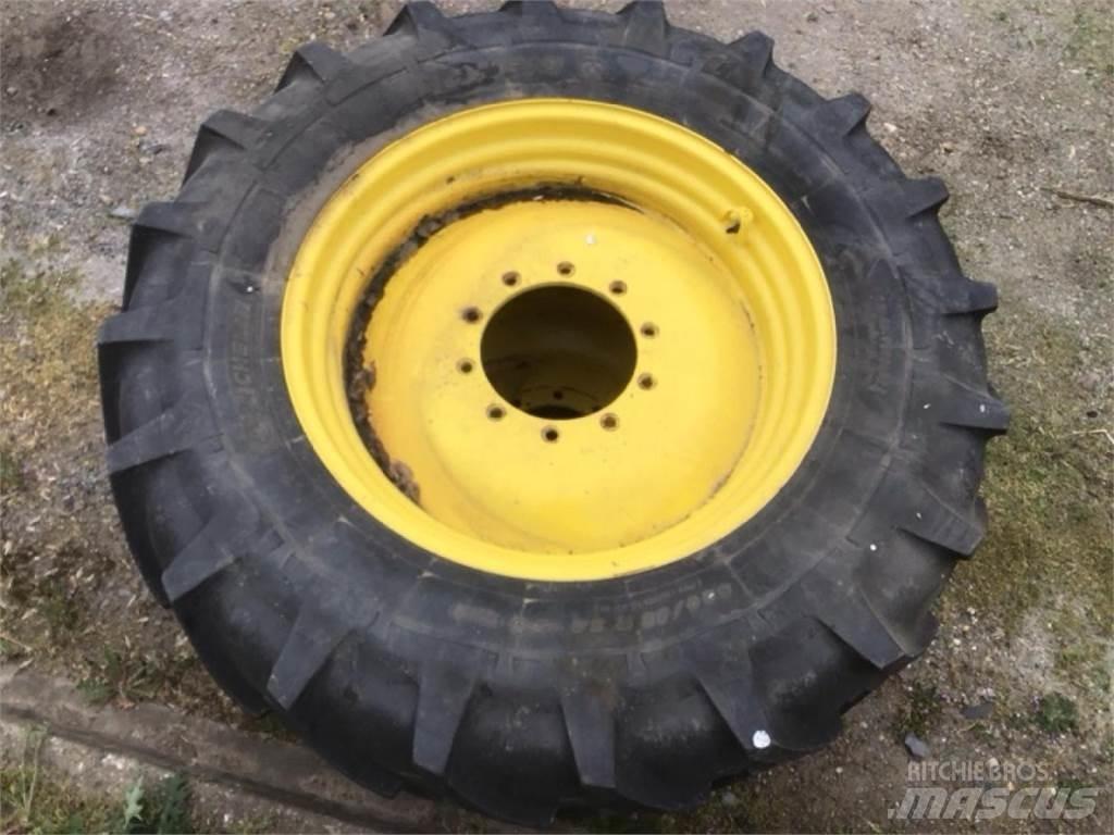 Michelin 420/85R34 Pneus, roues et jantes