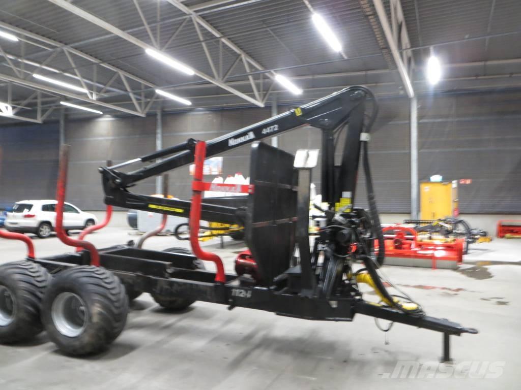 Nokka 4472 + MV1124 Remorque forestière avec grue