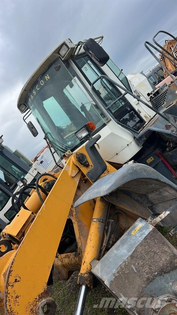 Liebherr L 514 Châssis et suspension