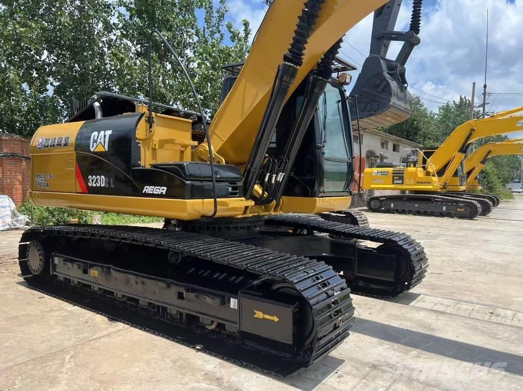 CAT 323d2l Mini pelle 7t-12t