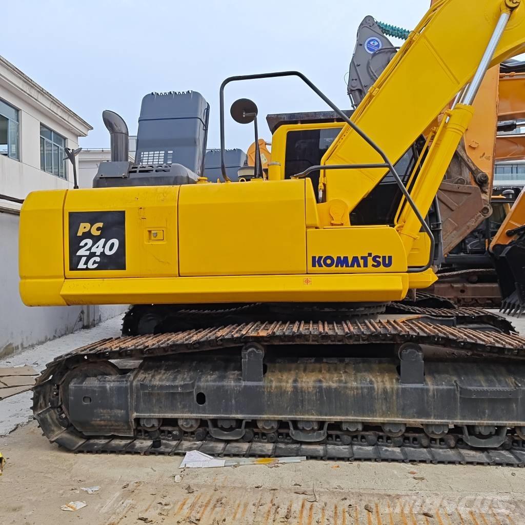 Komatsu PC 240 LC-8 Pelle sur chenilles