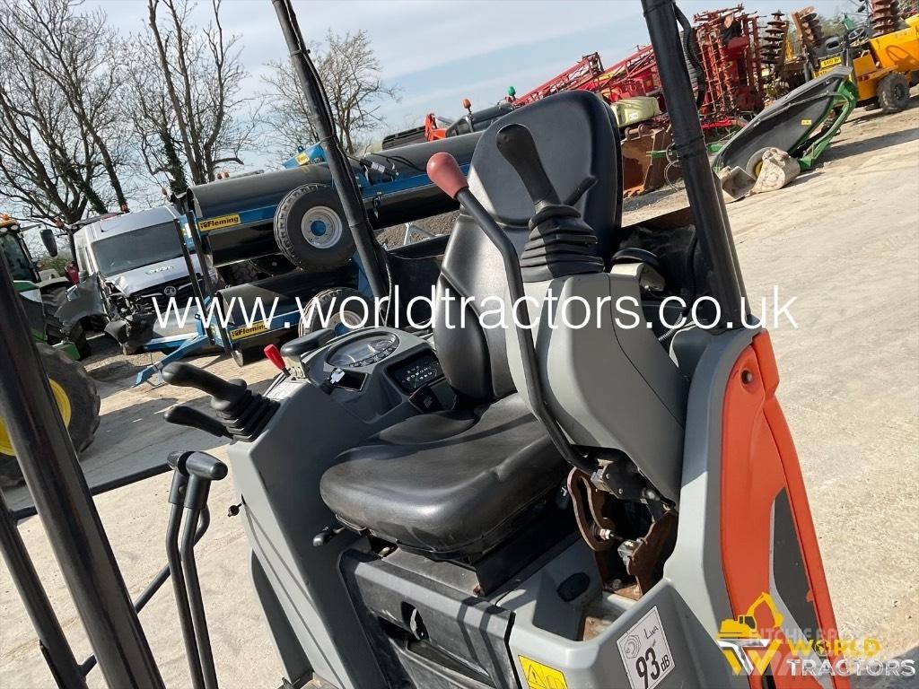 Doosan DX 17 Mini pelle < 7t