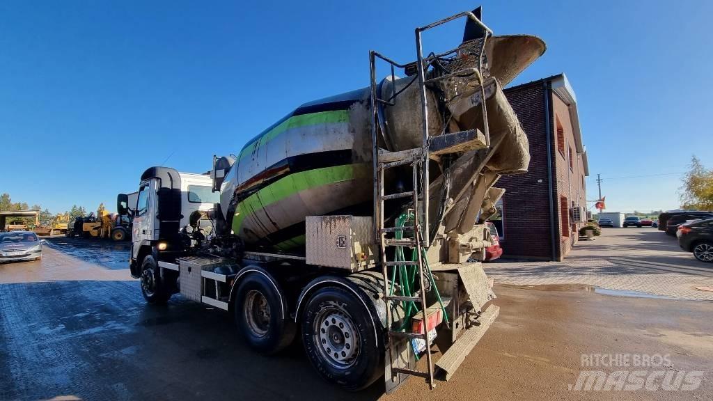 Volvo FM 12 Camion malaxeur
