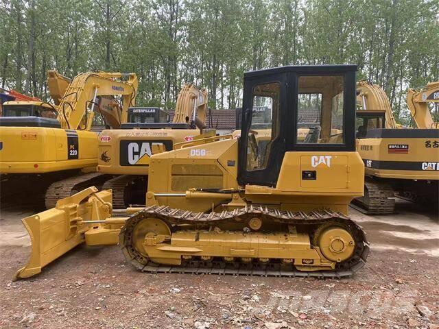 CAT D5G Bouteurs sur chenilles