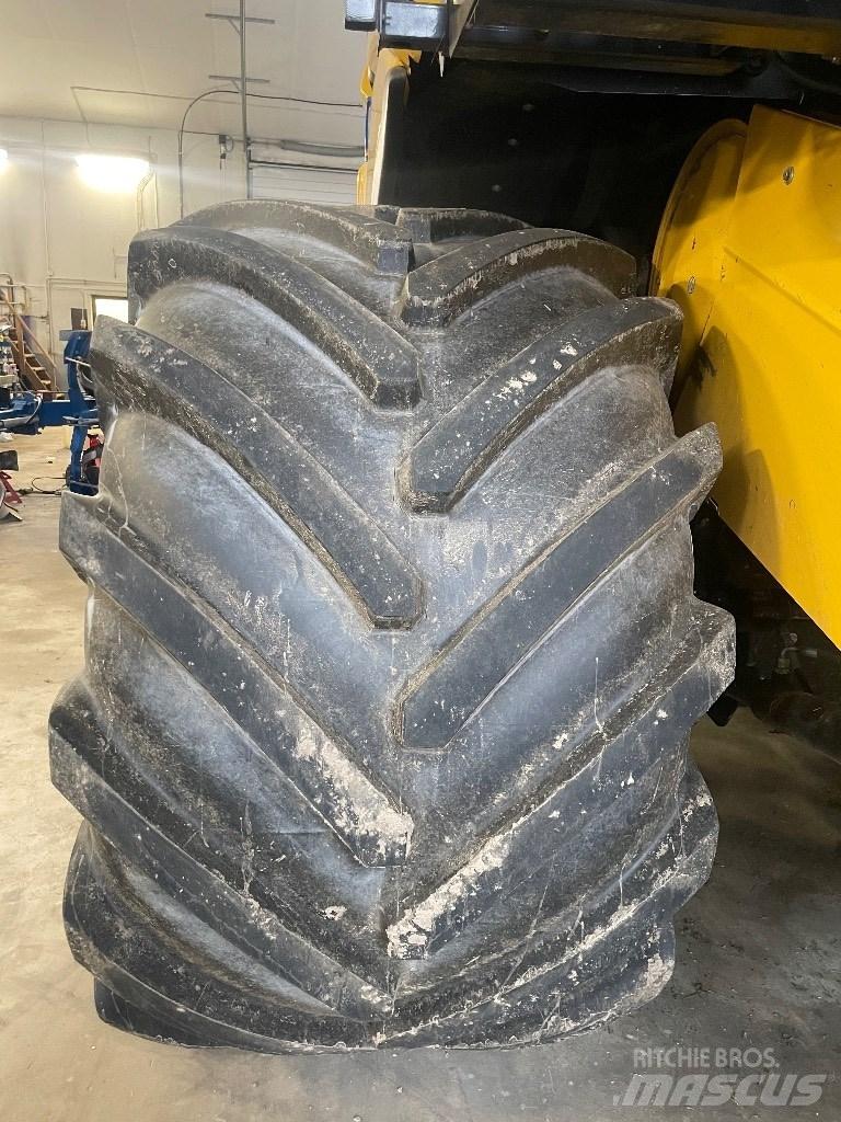 New Holland CX7.80 Moissonneuse batteuse