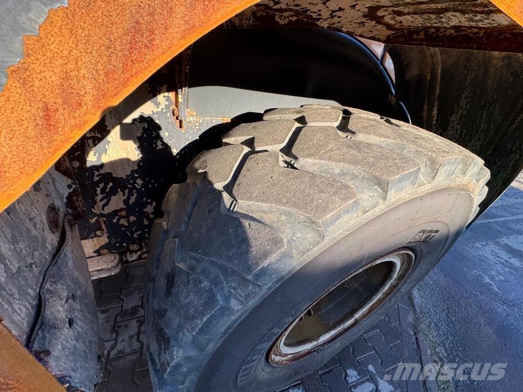 CASE 921 G Chargeuse sur pneus