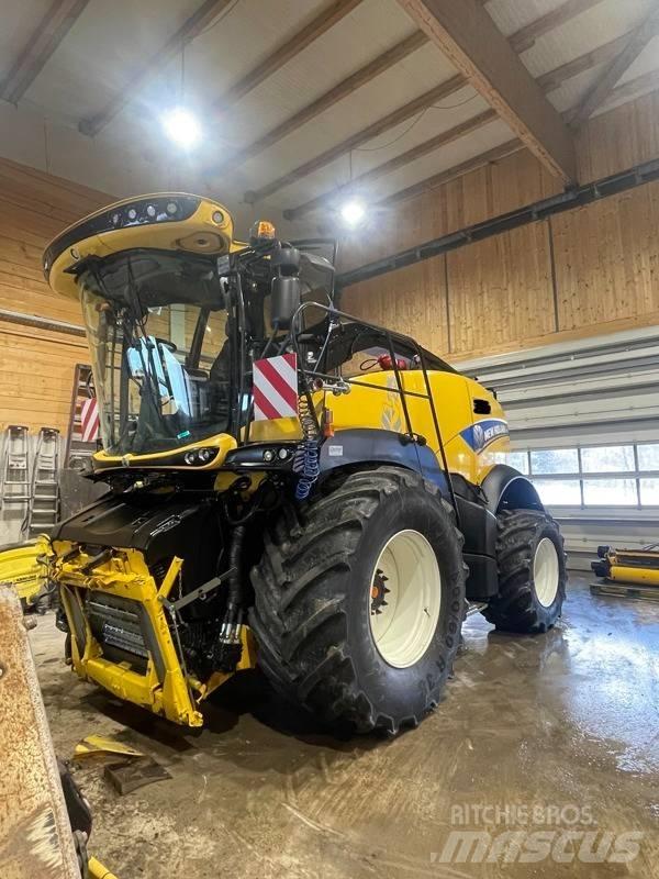New Holland FR 650 Ensileuse automotrice