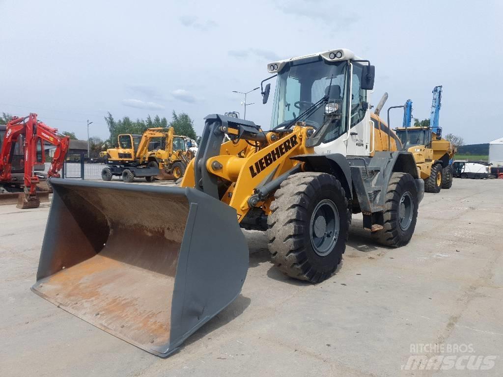 Liebherr L 524 Chargeuse sur pneus