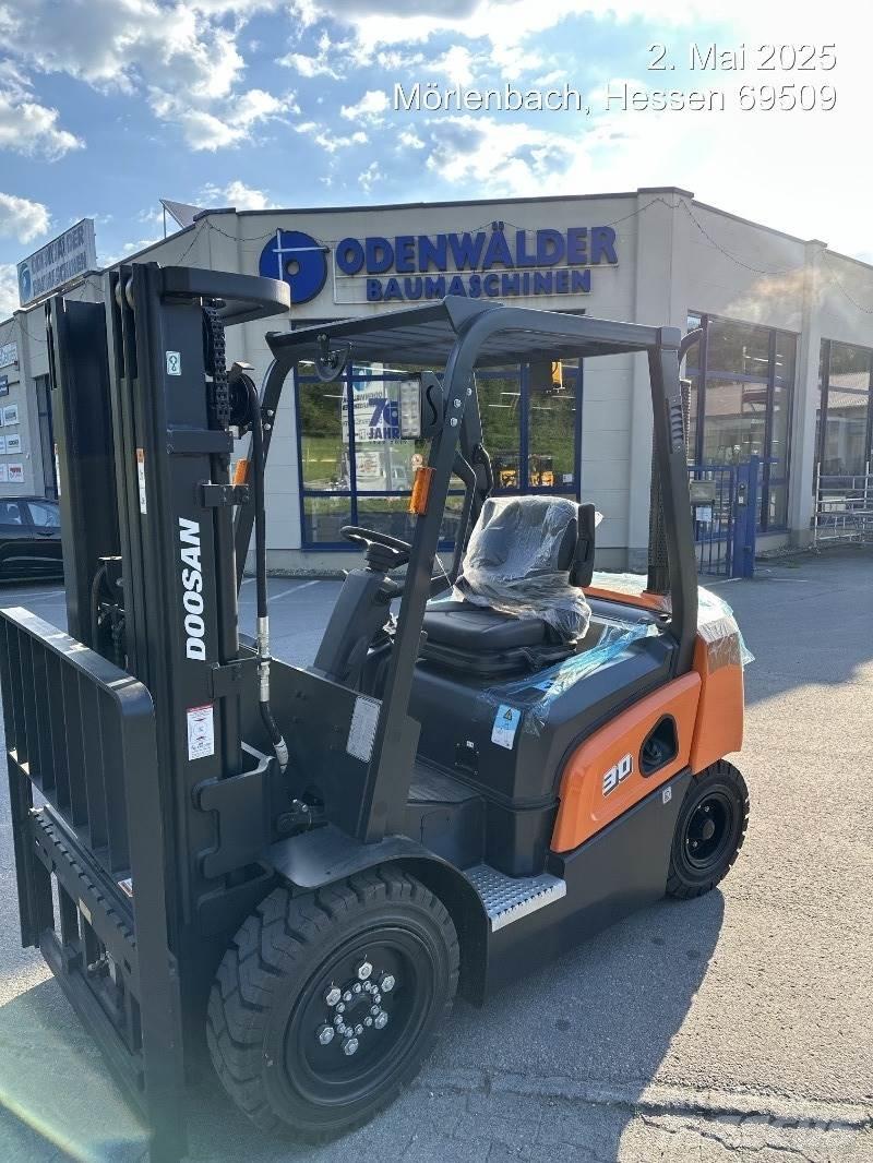 Doosan D30NXP Chariots diesel