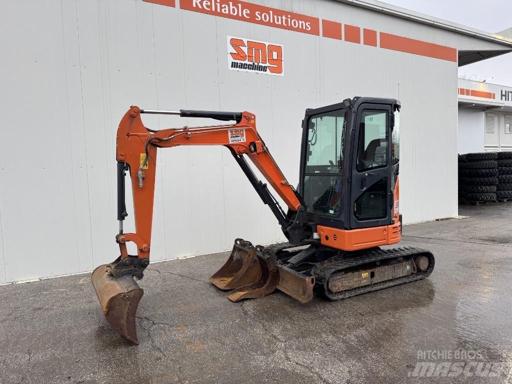 Hitachi ZX 26 U-6 Mini pelle < 7t