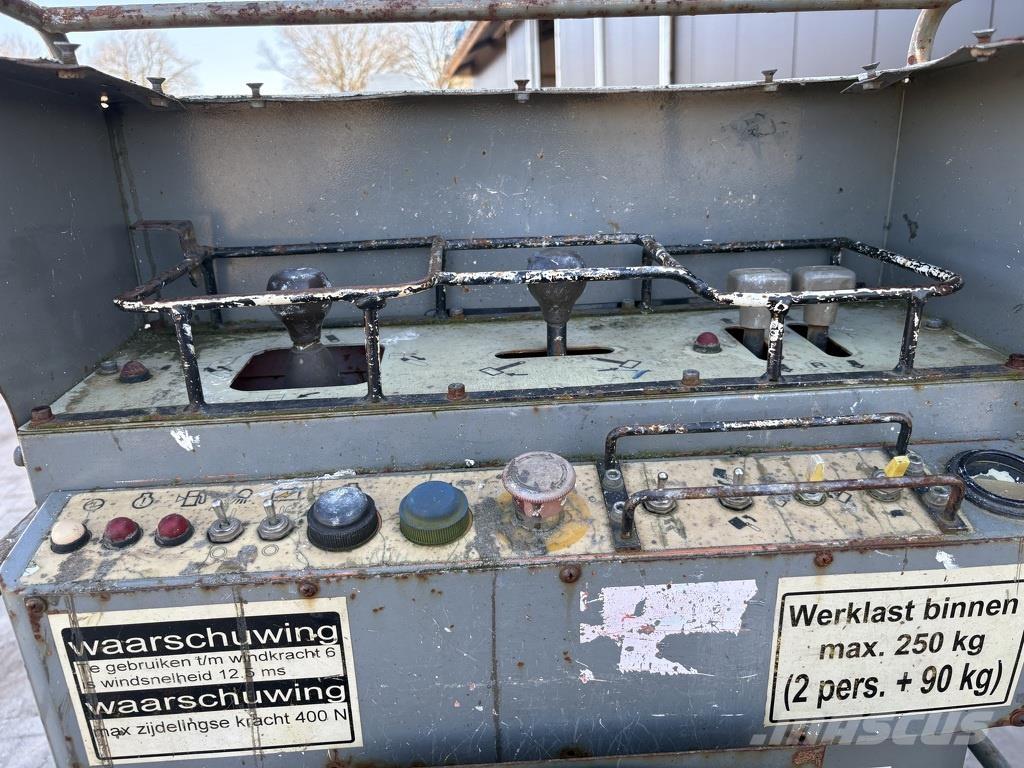 Hitachi Hx140b Autre nacelle élévatrice