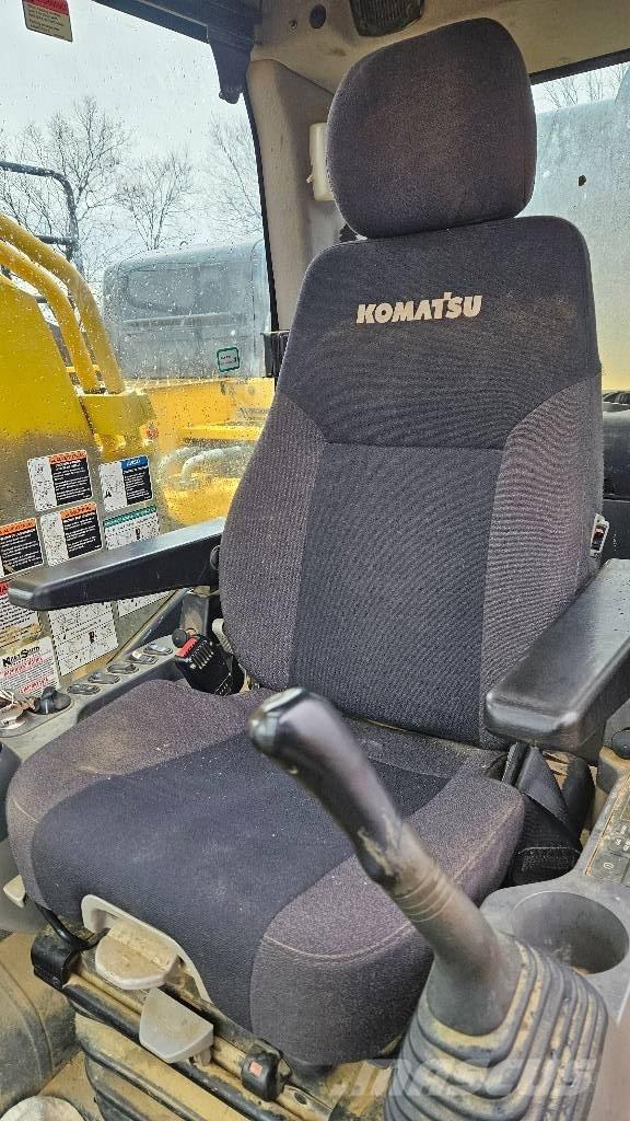 Komatsu PC 490 LC-11 Pelle sur chenilles