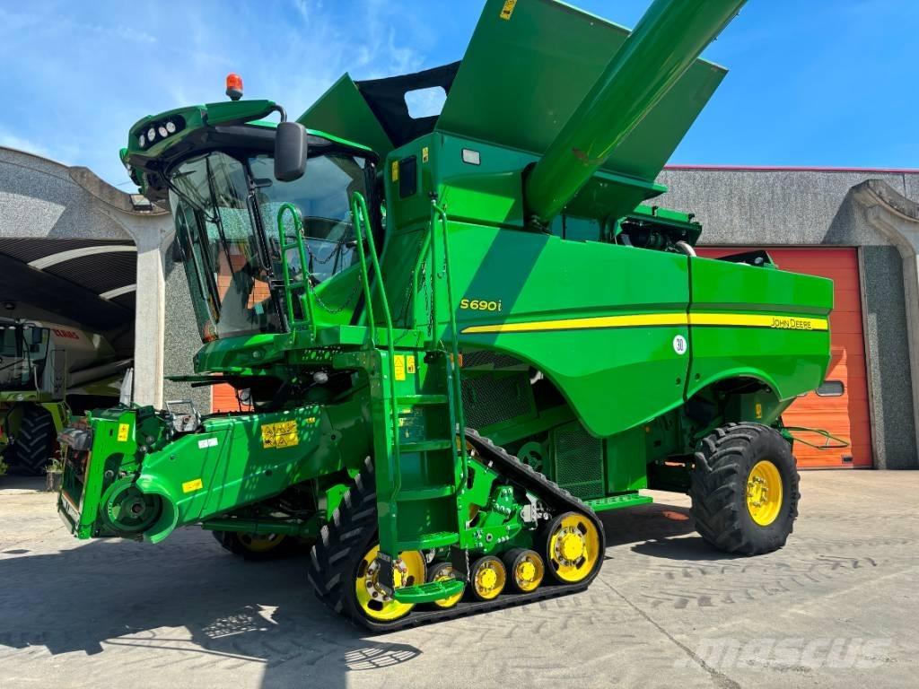 John Deere S 690 i Moissonneuse batteuse