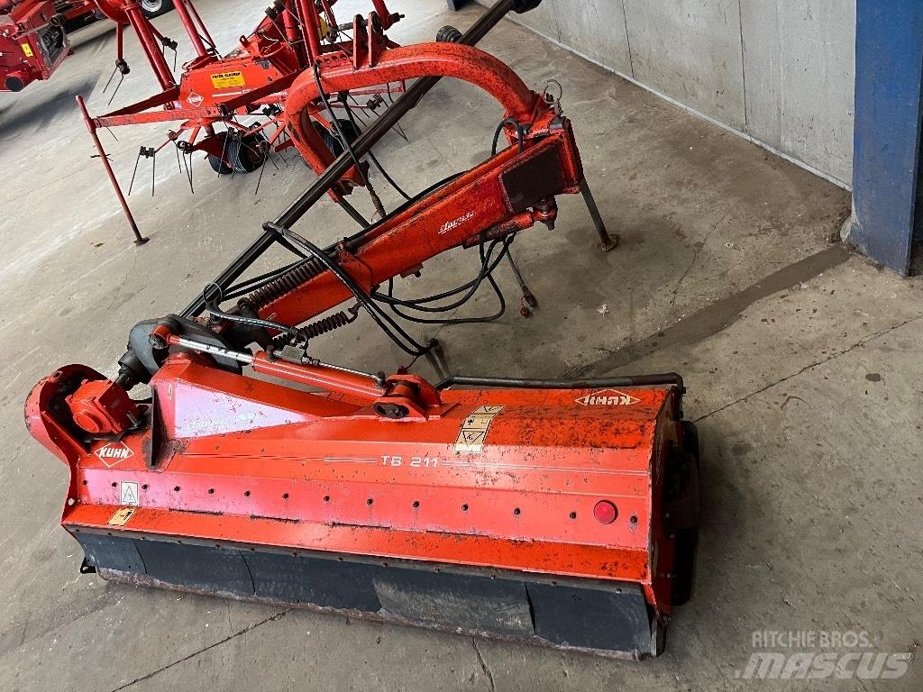 Kuhn TB 211 Broyeur / Gyrobroyeur / Epareuse