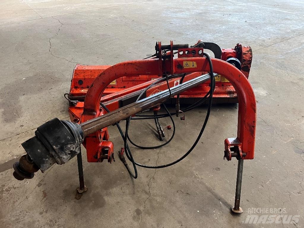 Kuhn TB 211 Broyeur / Gyrobroyeur / Epareuse
