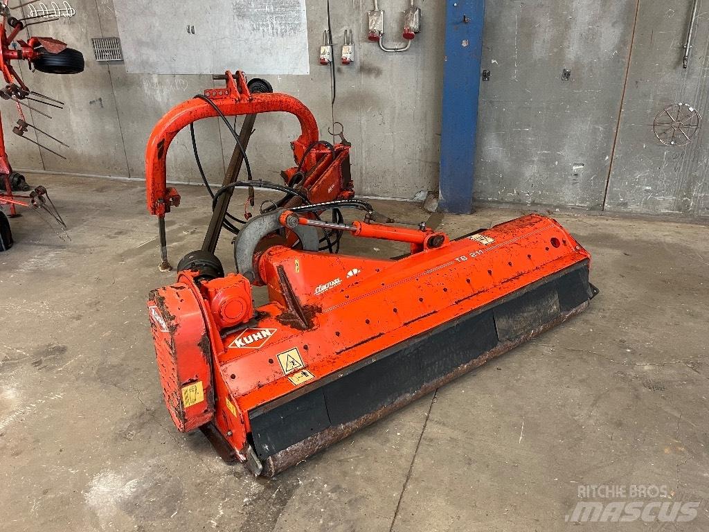 Kuhn TB 211 Broyeur / Gyrobroyeur / Epareuse