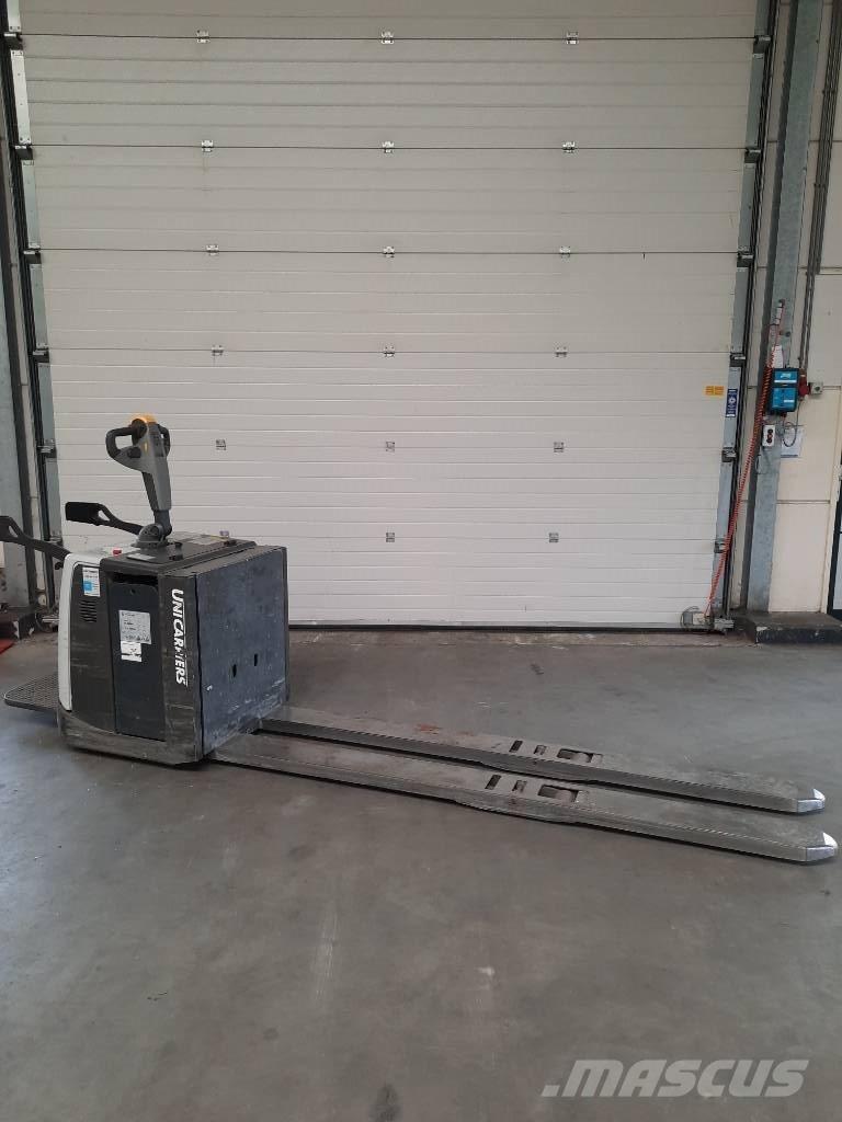 UniCarriers 200PMR Transpalette accompagnant porté debout