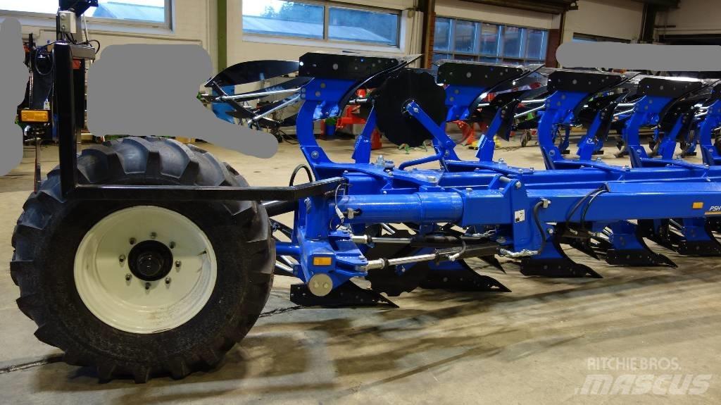 New Holland PSHV 8S Charrue non réversible