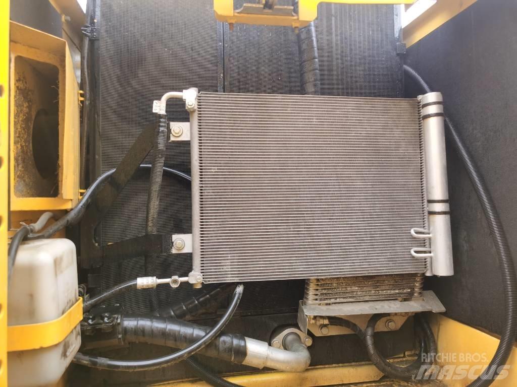 Komatsu PC 200-8 Pelle sur chenilles